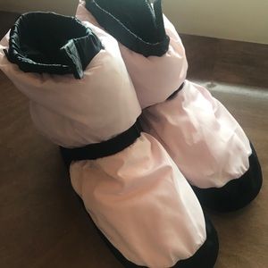 Bloch Women’s Pink Warm up Booties, Ned adult